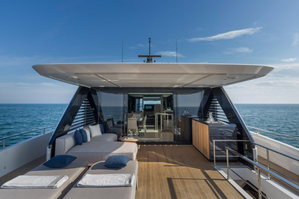 Ferretti Yachts INFYNITO 90 - Интерьер - Ferretti Yachts INFYNITO 90