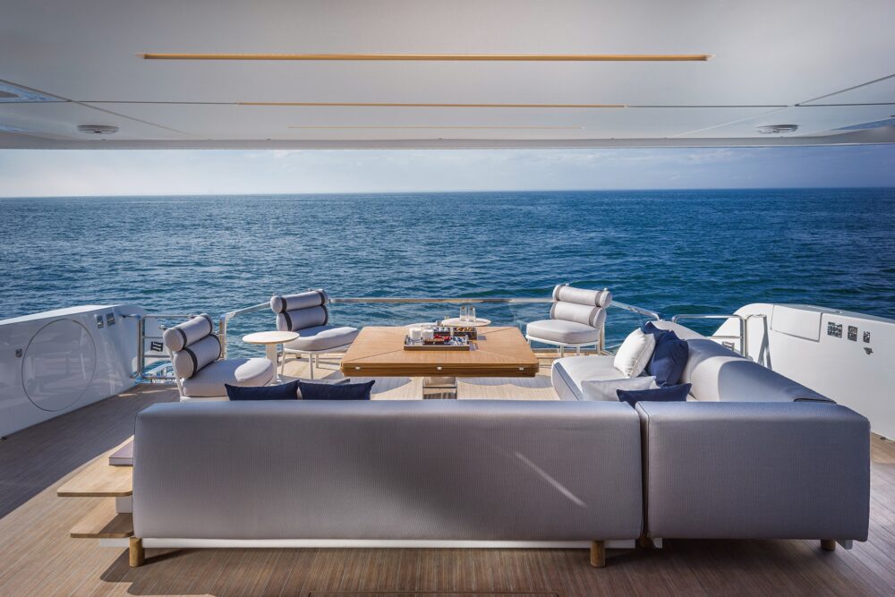 Ferretti Yachts INFYNITO 90 - Интерьер - Ferretti Yachts INFYNITO 90