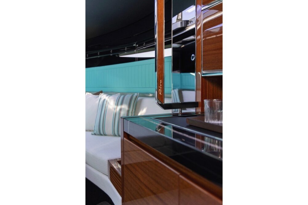 Riva Cento New - Интерьер - Riva Cento New