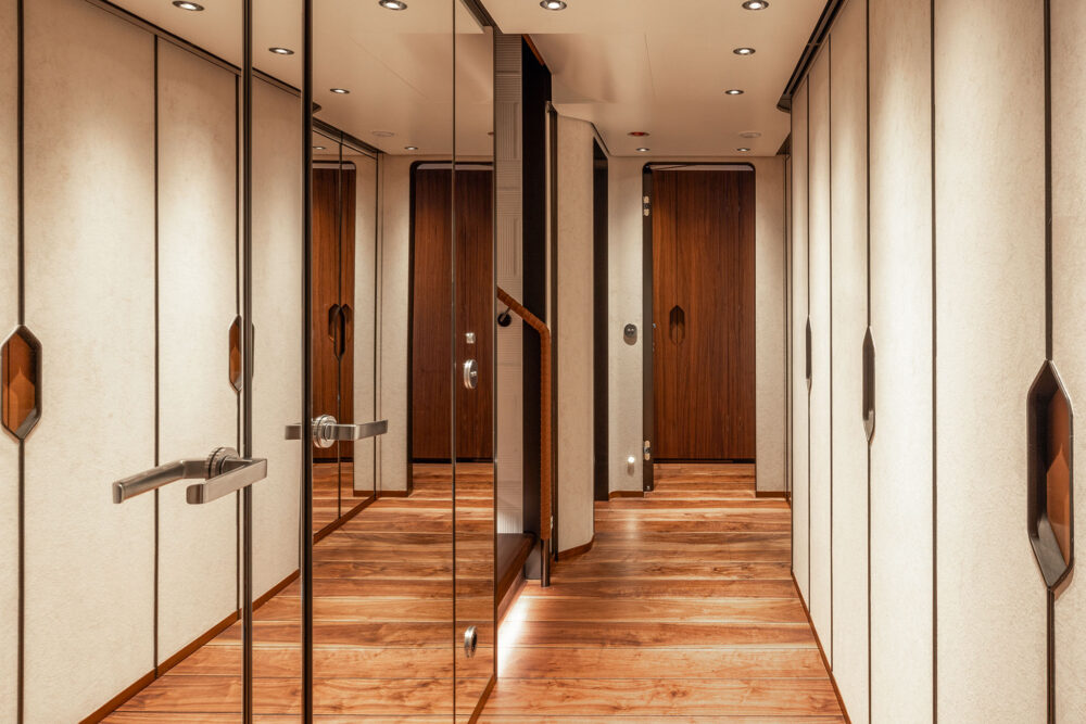 Custom Line 50 (ALUMINIUM) - Wnętrze 