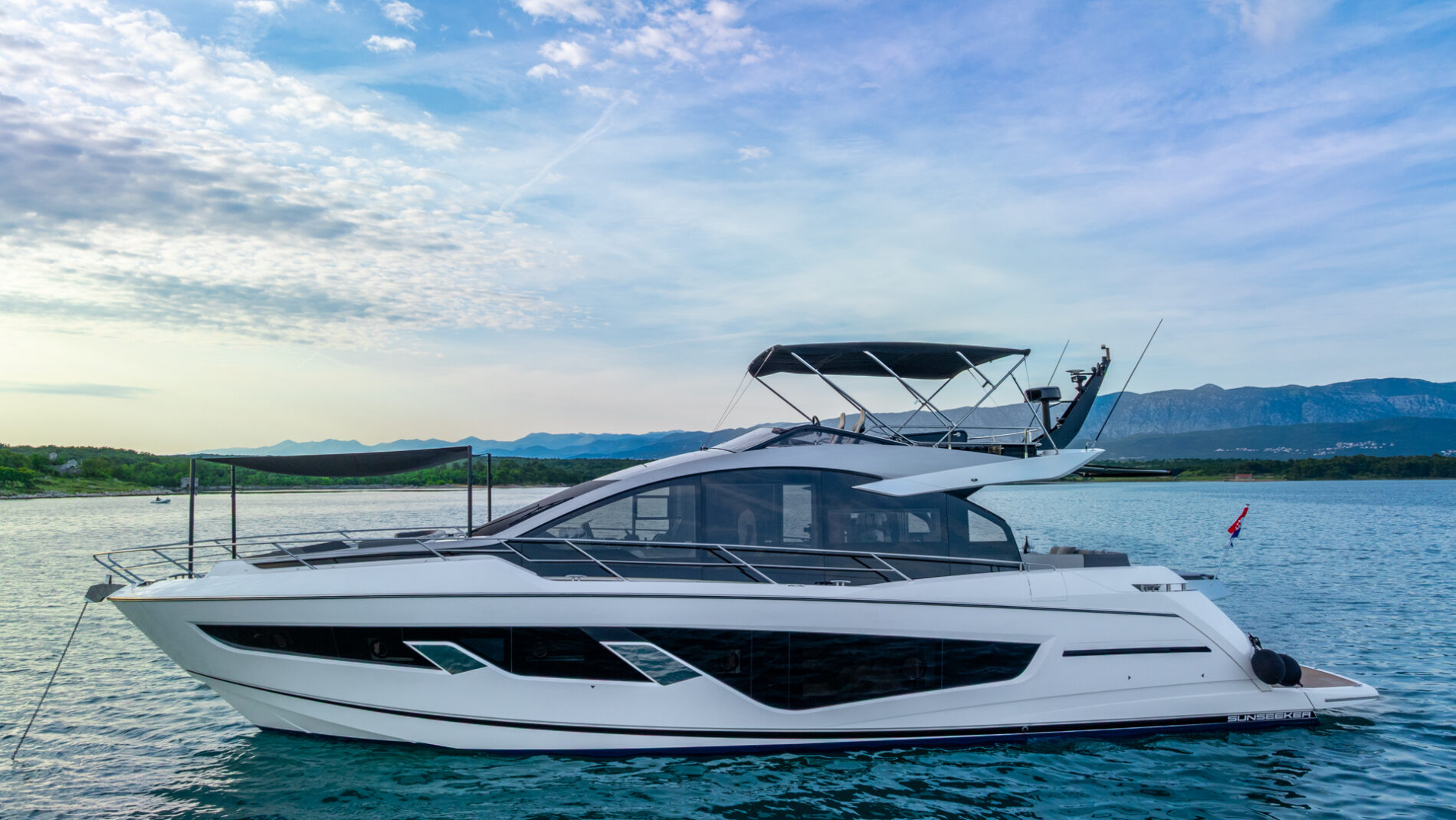 X2_SportYacht_1920px_040625-11