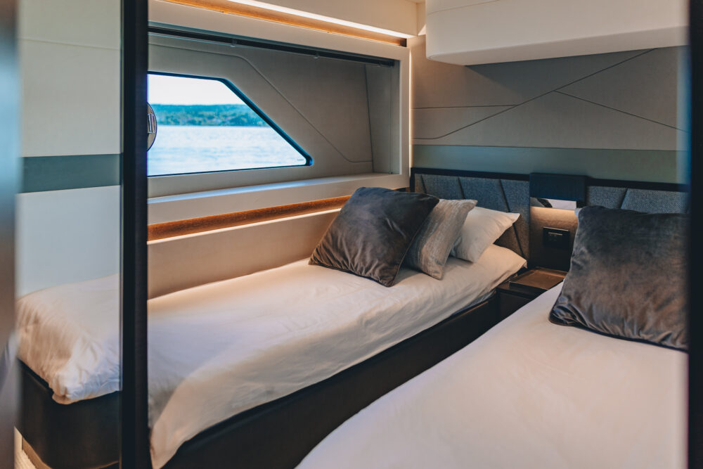 Sunseeker 65 Sport ˝X2˝ - Featured 