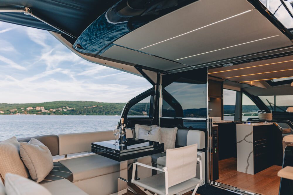 Sunseeker 65 Sport ˝X2˝ - Featured 