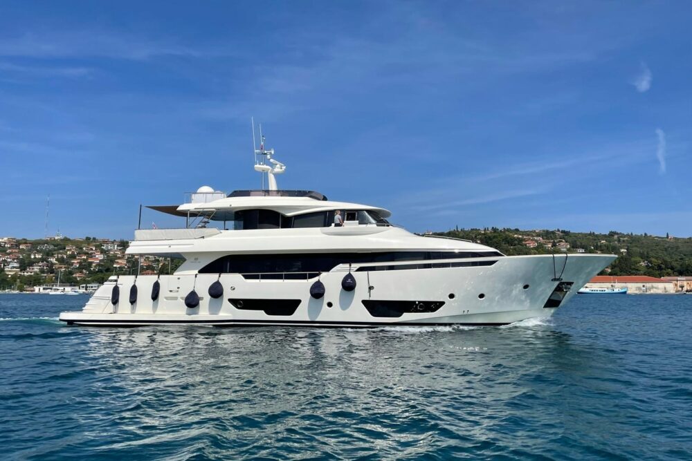 Custom Line Navetta 28 „ESTELLA III“ - Exteriér 
