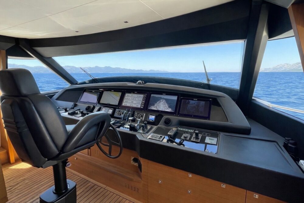 Custom Line Navetta 28 „ESTELLA III“ - Interiér 