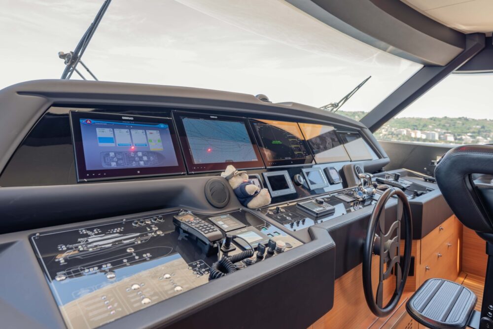 Custom Line Navetta 28 „ESTELLA III“ - Interiér 