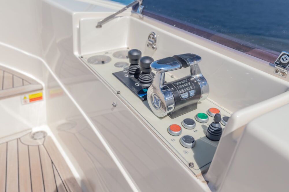 Custom Line Navetta 28 „ESTELLA III“ - Exteriér 