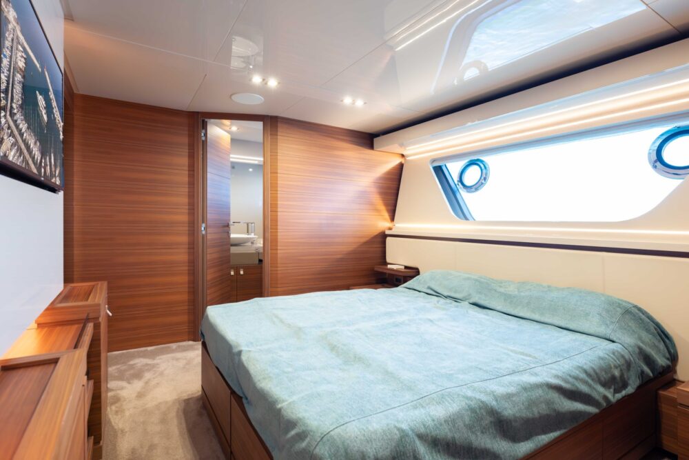 Custom Line Navetta 28 „ESTELLA III“ - Interiér 