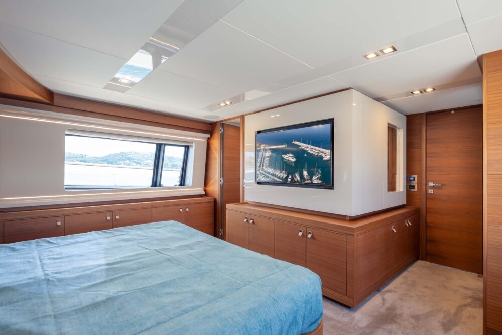Custom Line Navetta 28 „ESTELLA III“ - Interiér 