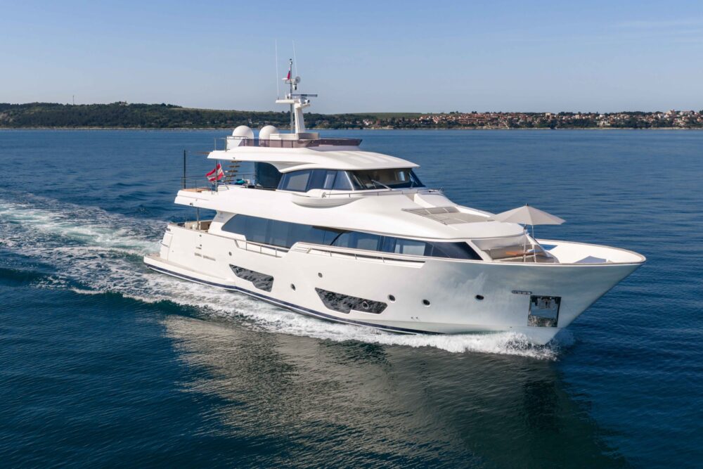 Custom Line Navetta 28 „ESTELLA III“ - Exteriér 