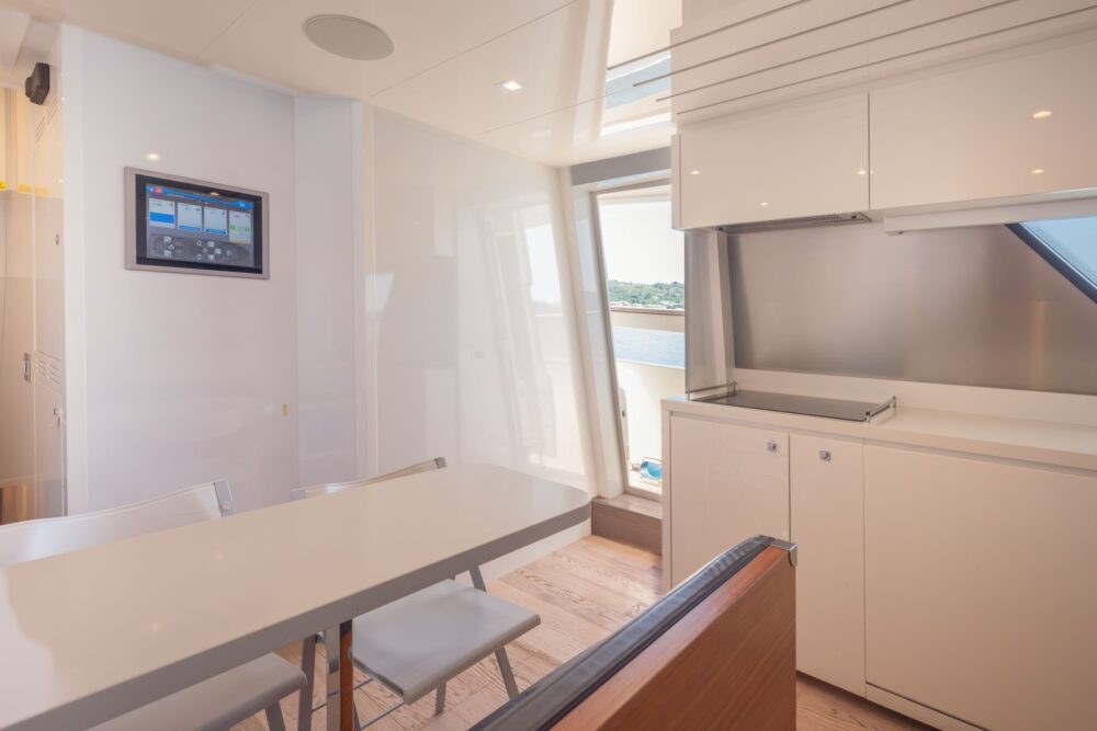 Custom Line Navetta 28 „ESTELLA III“ - Interiér 