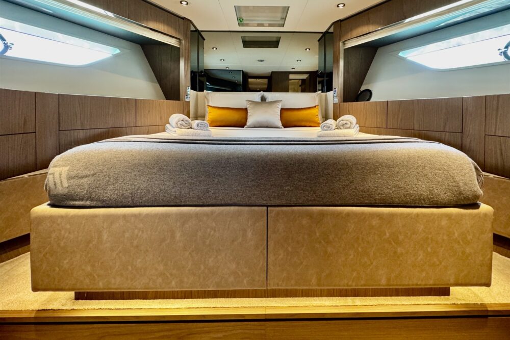 Ferretti Yachts 780 “FIFTY” - Interior 