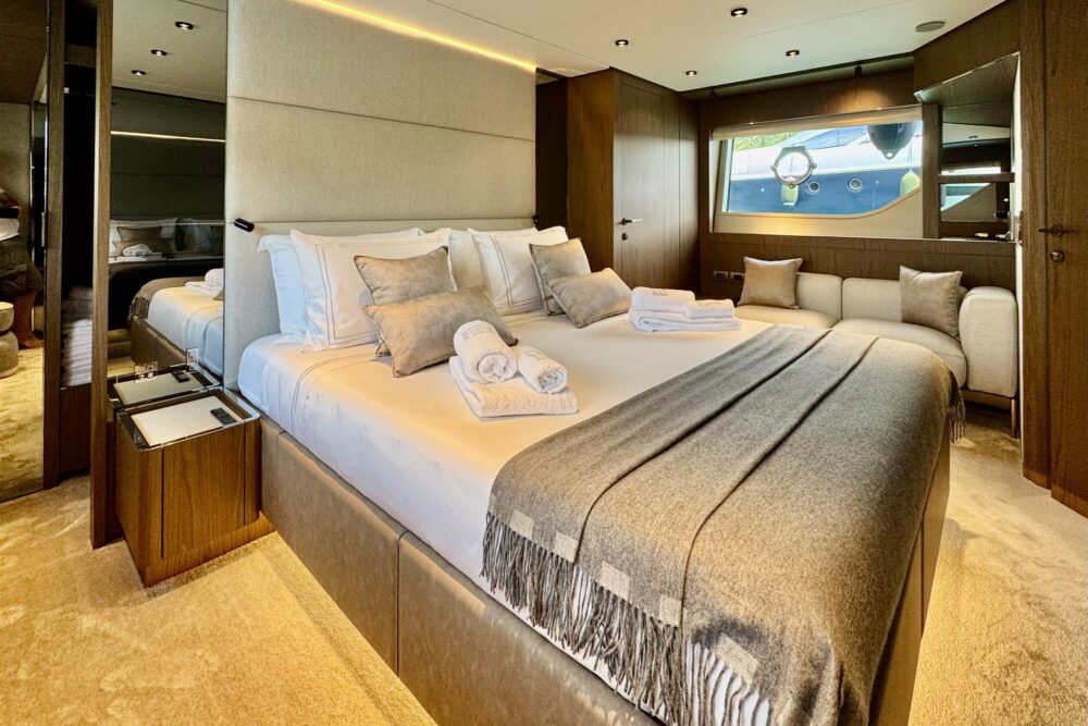 Ferretti Yachts 780 “FIFTY” - Interior 