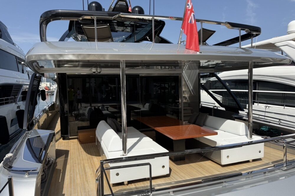 Riva 90 Argo - Esterno 