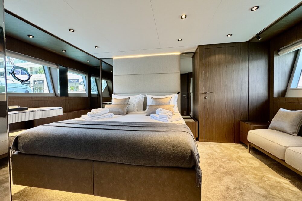 Ferretti Yachts 780 “FIFTY” - Interior 