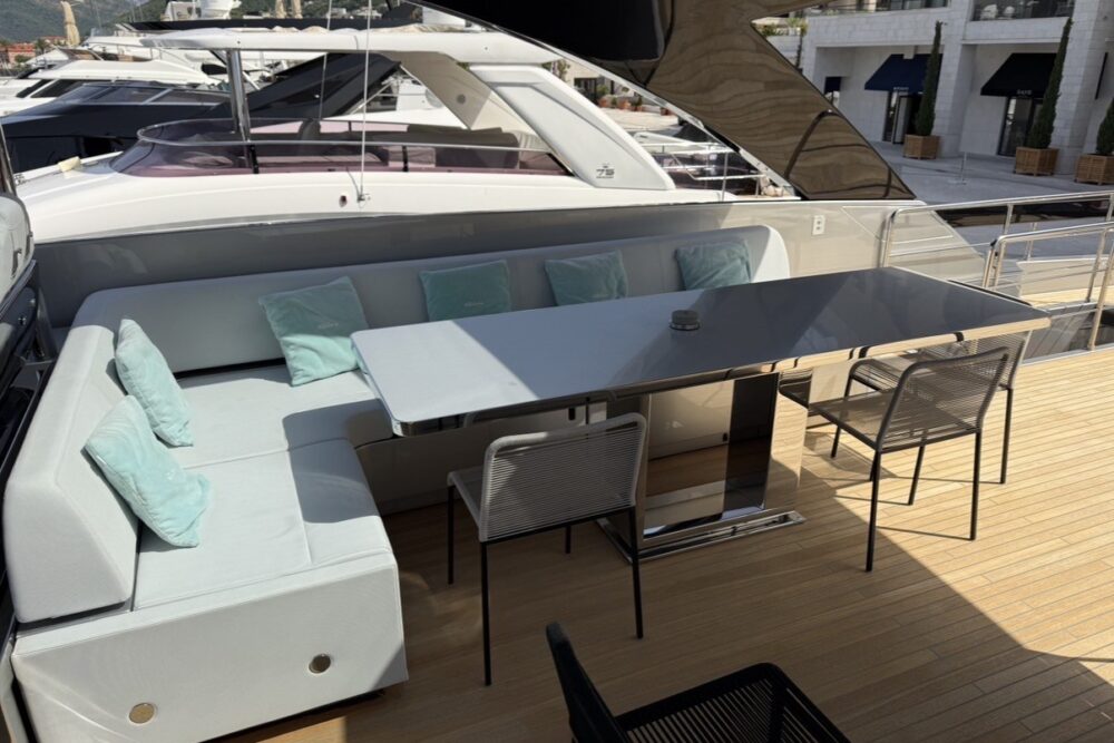 Riva 90 Argo - Esterno 