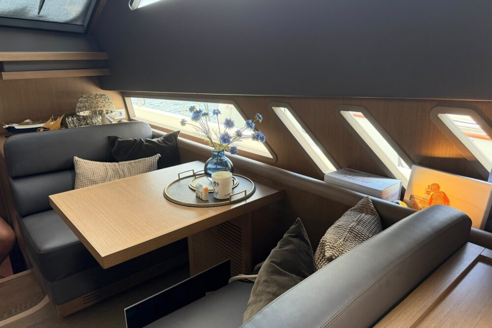 Ferretti Yachts 800 “El Sueno” - Interior 