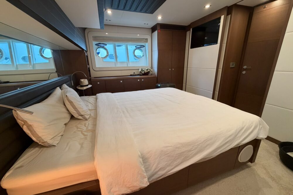 Ferretti Yachts 800 “El Sueno” - Interior 