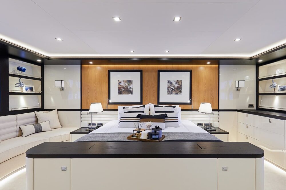 Bering 77 “VAI” - Interior 