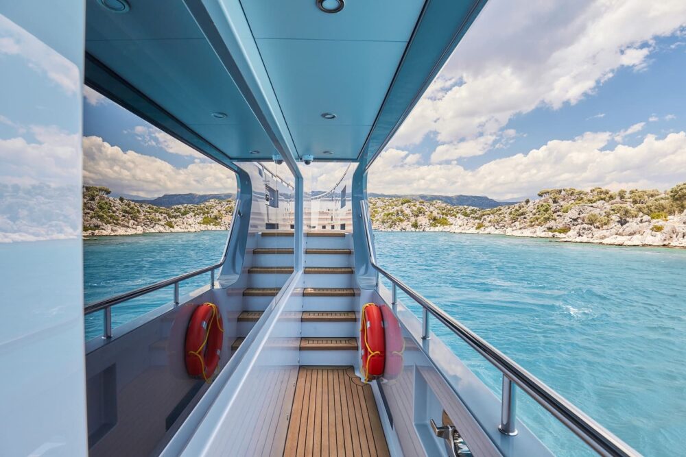Bering 77 “VAI” - Exterior 