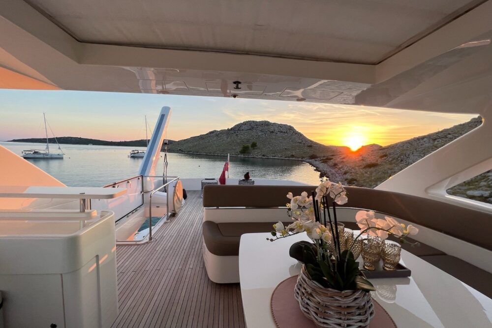 Ferretti Yachts 800 “El Sueno” - Exterior 