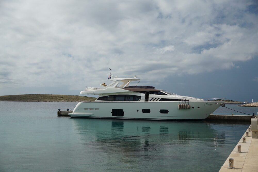 Ferretti Yachts 800 “El Sueno” - Exterior 
