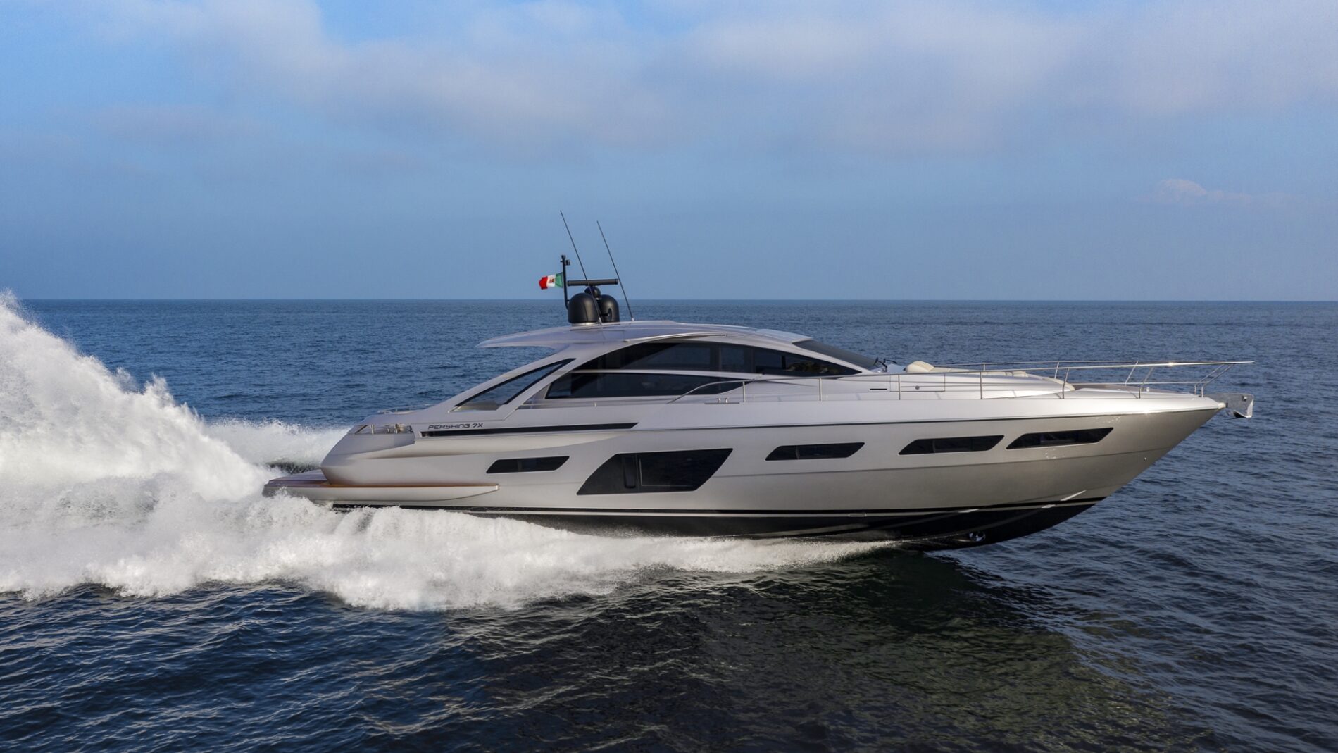 Pershing7XCruising_0002_43054